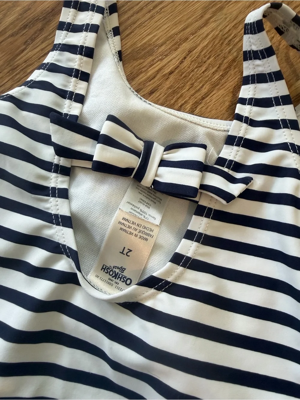 OshKosh 2T CUTE Girls black  & White Striped Pineapple One-Piece Swimsuit